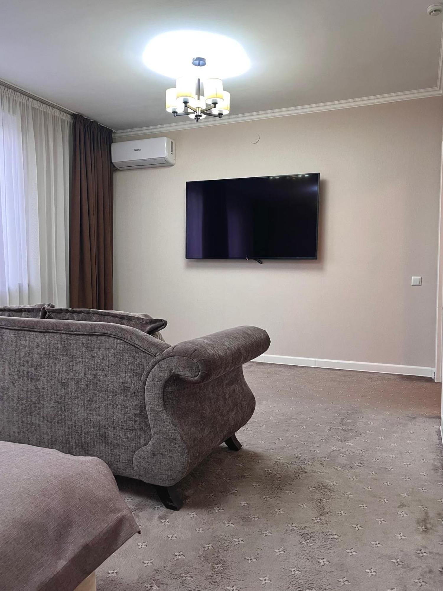Hotel Fn Shymkent Ngoại thất bức ảnh