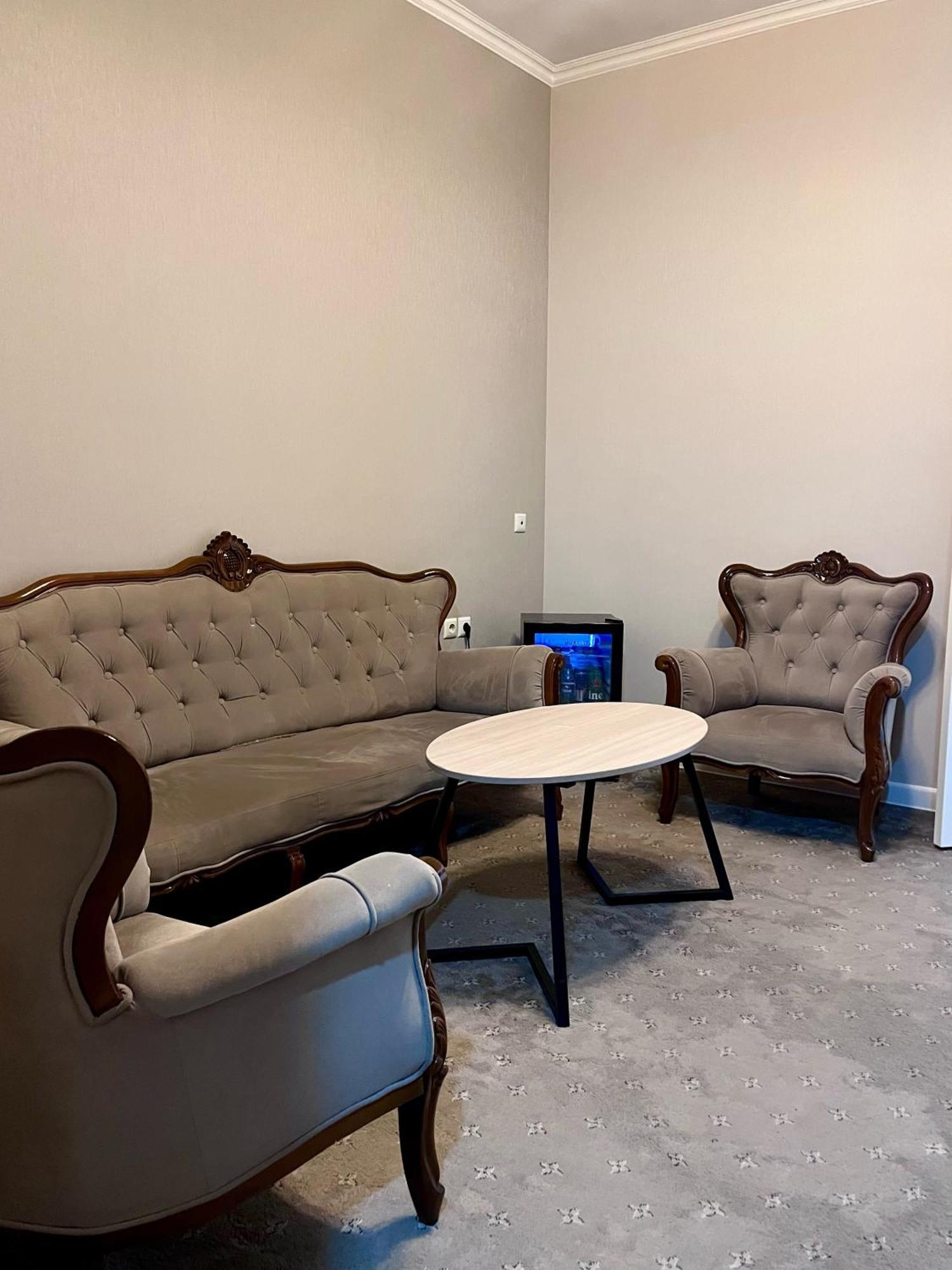 Hotel Fn Shymkent Ngoại thất bức ảnh