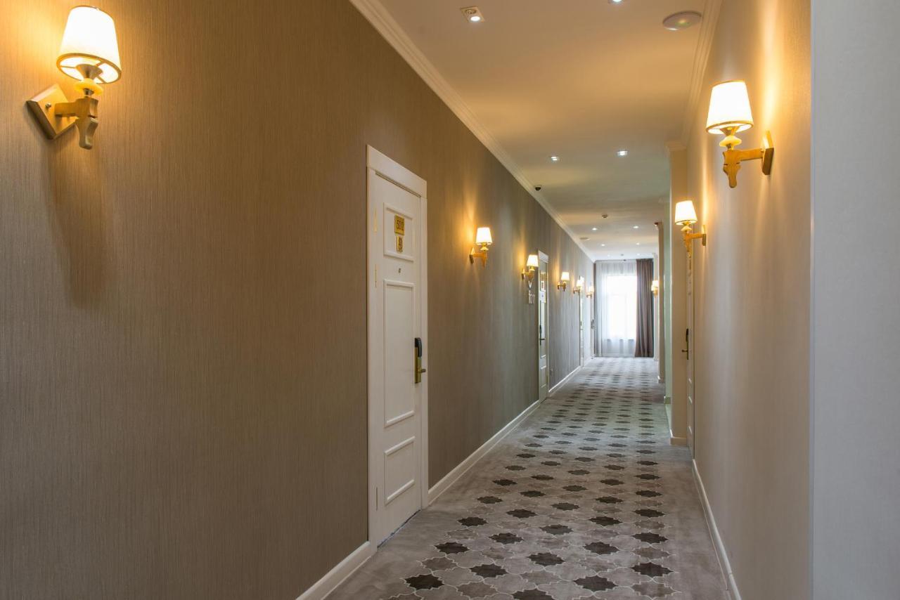 Hotel Fn Shymkent Ngoại thất bức ảnh